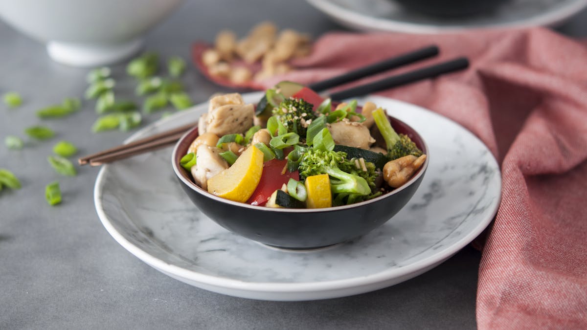 Wok med kyckling och cashewnötter