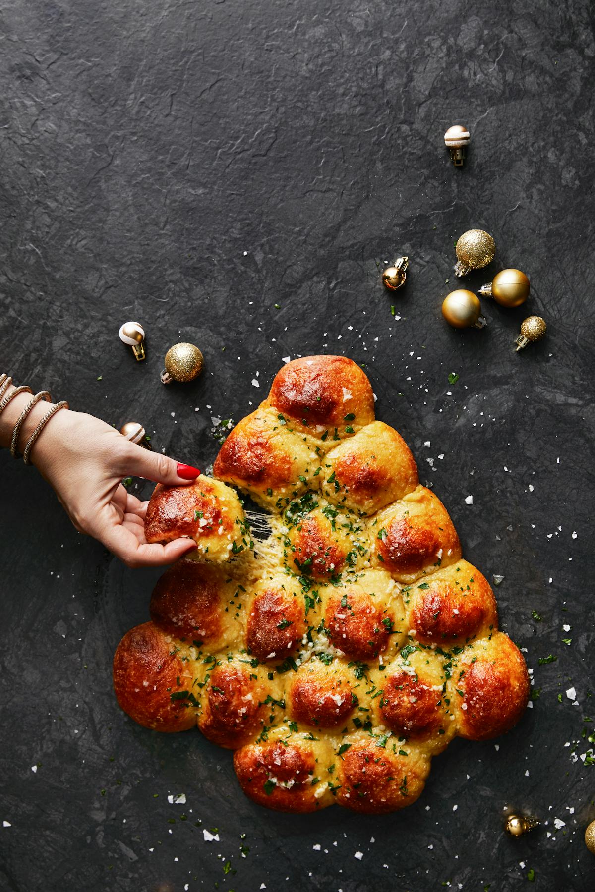 Julgransbröd med mozzarella och vitlökssmör