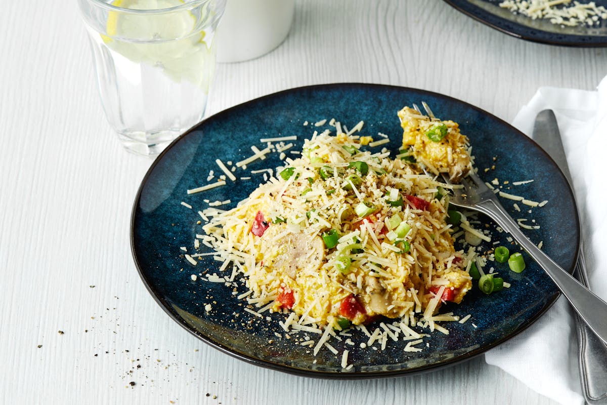Äggröra med parmesan och grönsaker