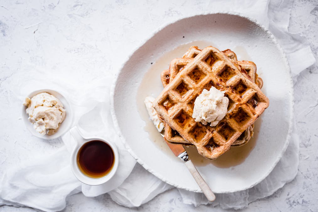 Kanel-chaffles med vaniljsmör