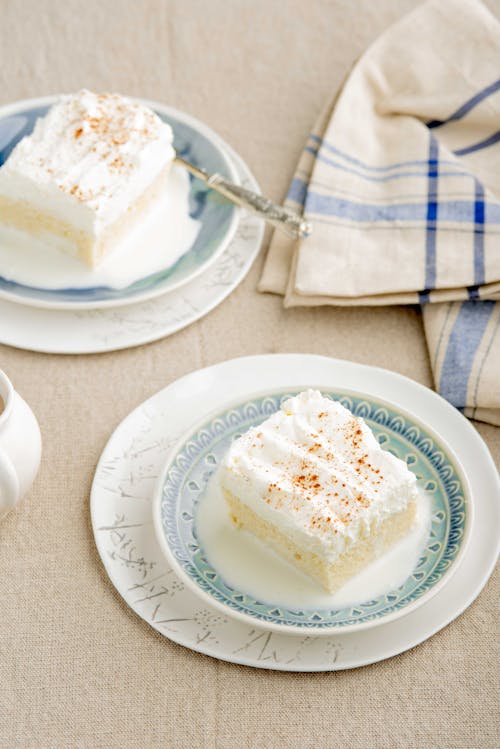 Sockerfri tres leches-tårta