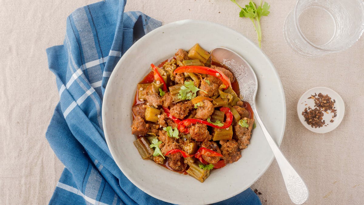 LCHF-gryta med okra och mexikansk chorizo