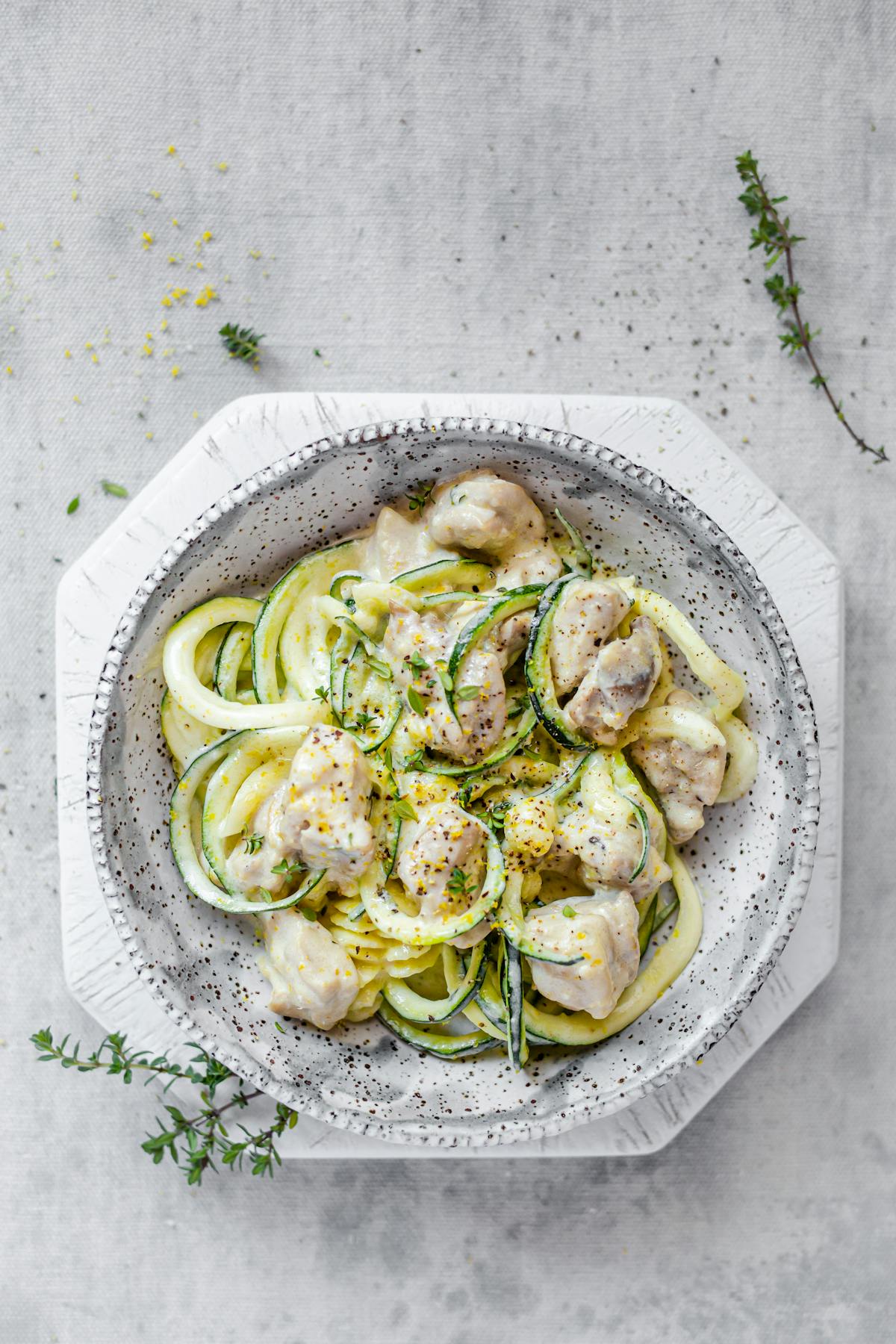 Zoodles al limone med kyckling