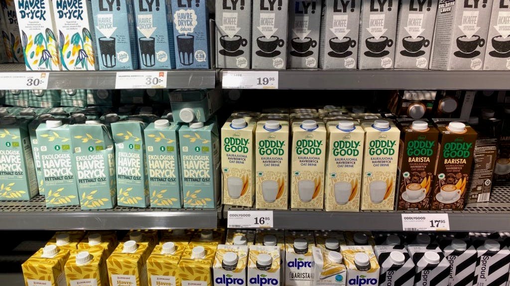 Innehåller alla havredrycker maltos? Och vem äter resterna som silas bort i produktionen?