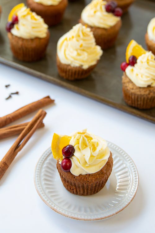 LCHF-pepparkakscupcakes med apelsinfrosting