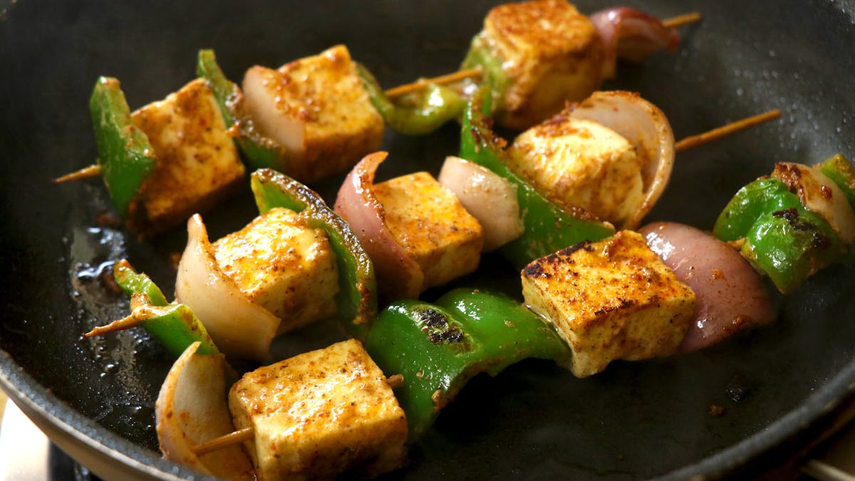 Paneer tikka med tandoorikrydda