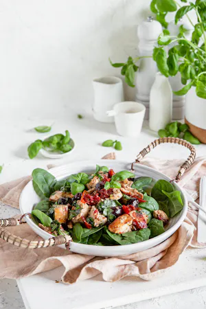 LCHF-recept: Medelhavskost – Recept – Diet Doctor