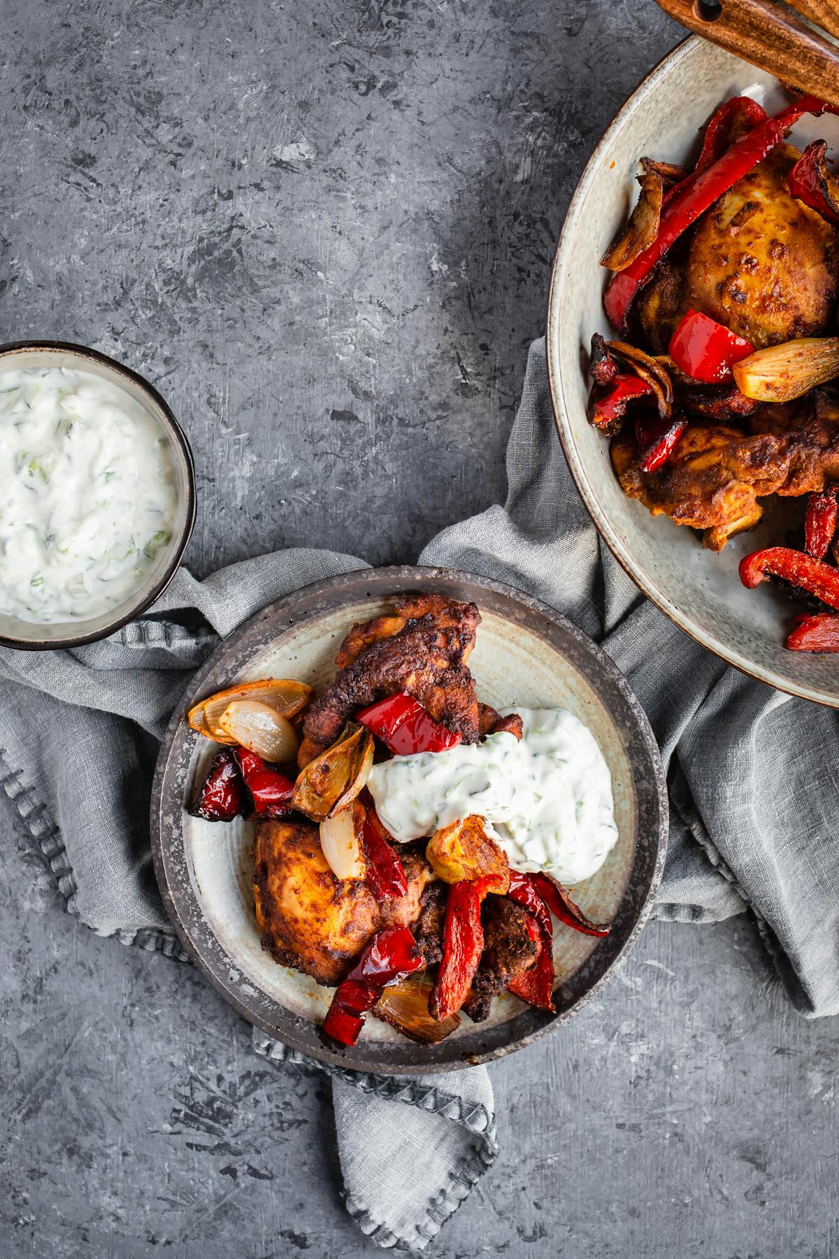 Marockansk kyckling med grönsaker och tzatziki