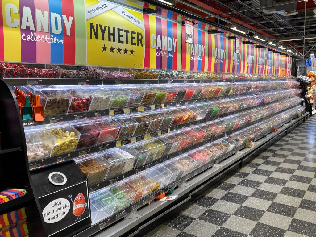 Ann Fernholm: Vart tar allt godis som säljs i Sverige vägen?