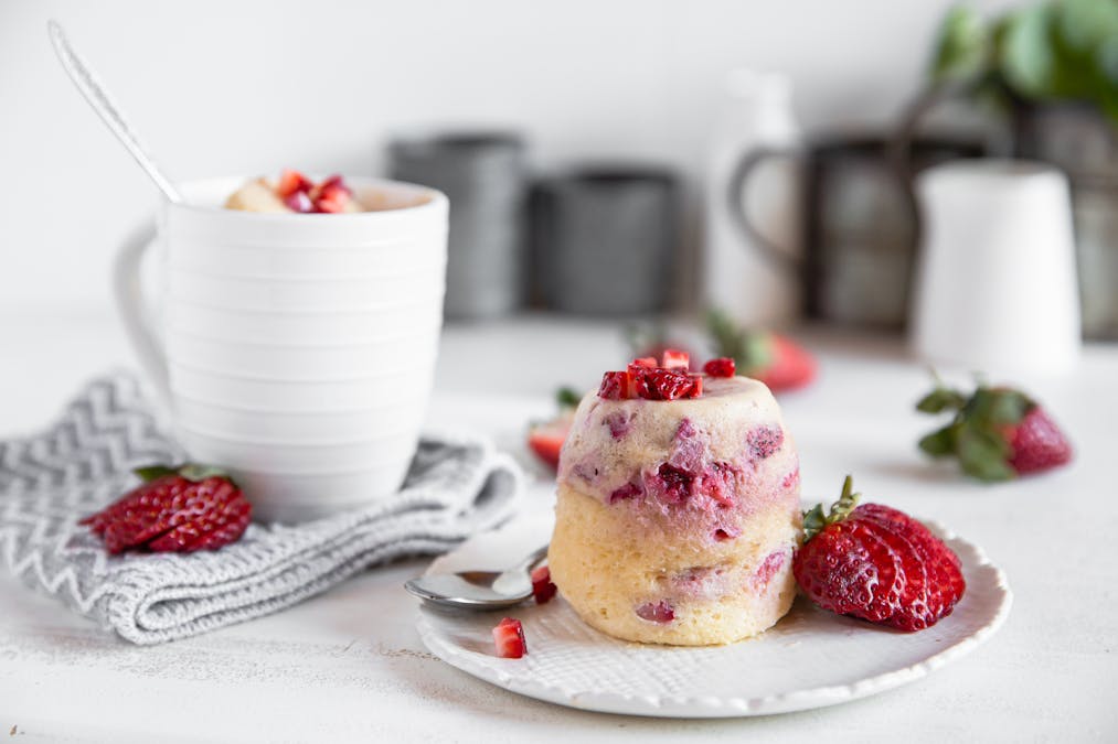 Proteinrika muggmuffins med jordgubb och vanilj