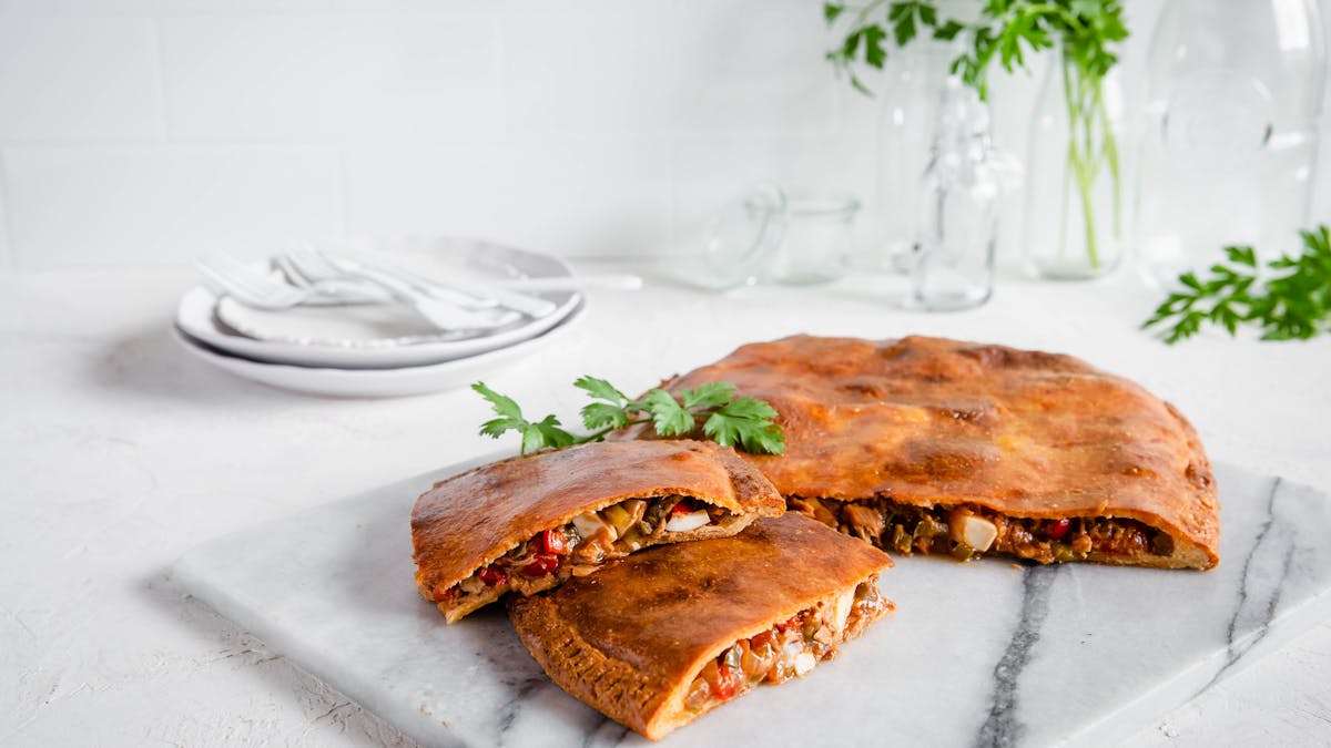 Spansk LCHF-pirog med tonfisk (empanada gallega)