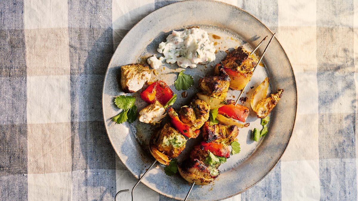 Kycklingsouvlaki med raita