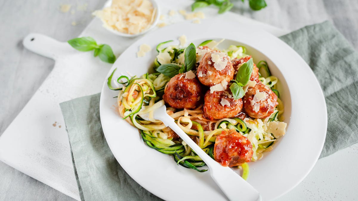 Italian-turkey-meatballs-with-zoodles-h