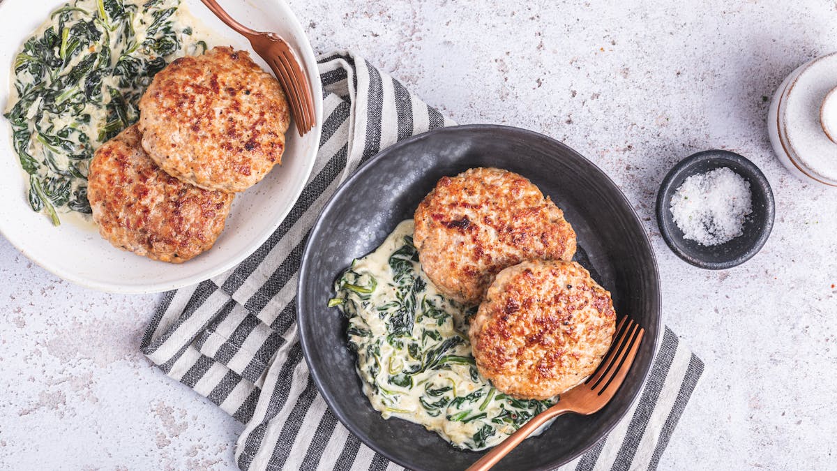 Kalkonburgare med stuvad spenat