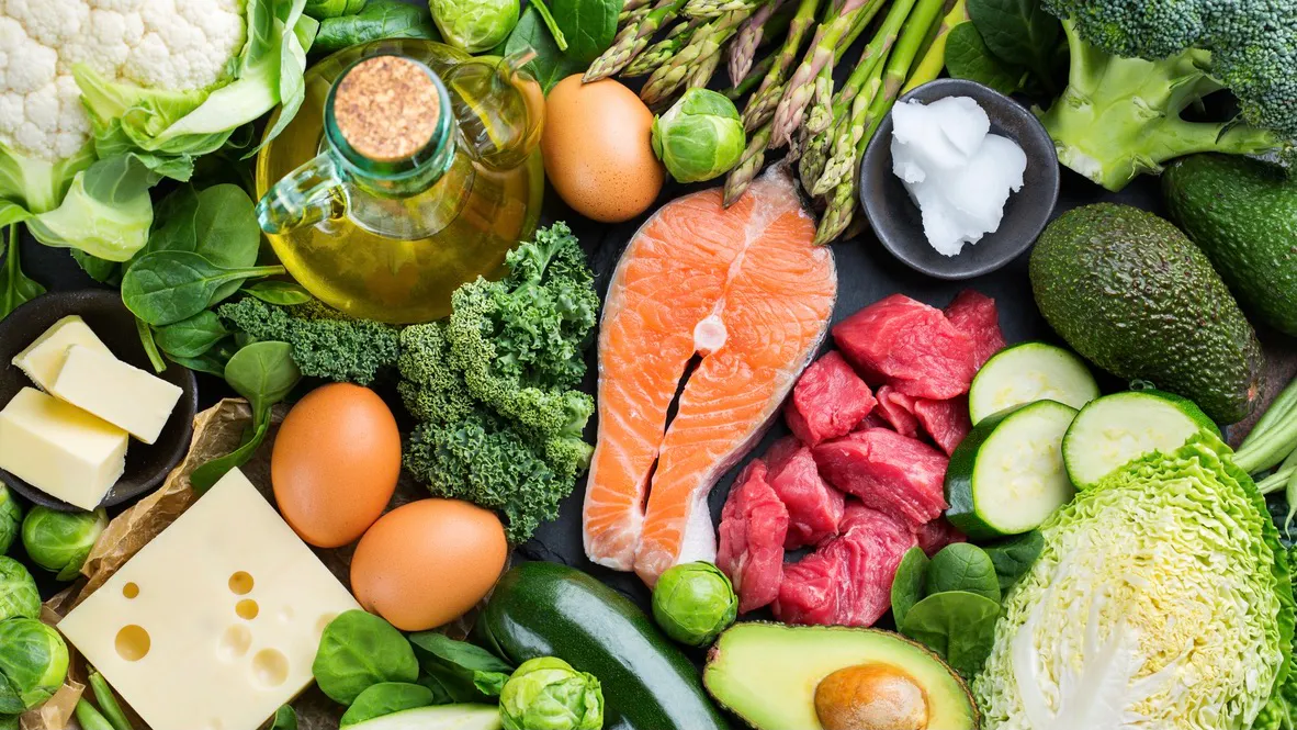 "Min son som fyller 30 detta år har gått ner cirka 55 kilo med LCHF"