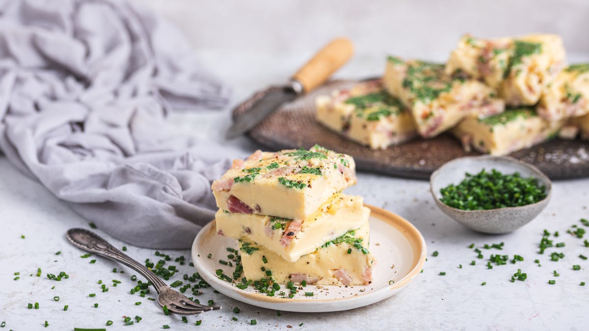 Äggrutor med kalkonbacon och gräslök