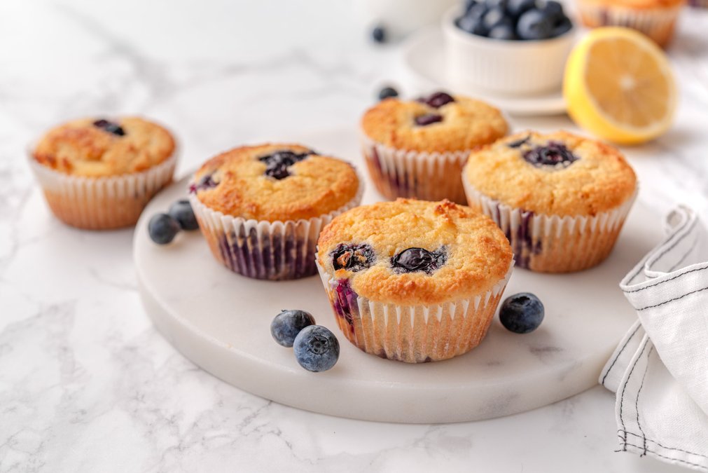 Ketomuffins med blåbär och citron