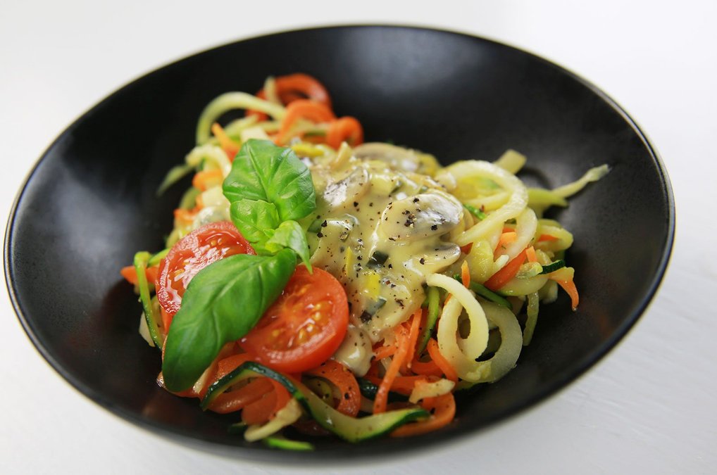 Vegetarisk LCHF-lördag: Halloumiburgare med kålrotspommes!