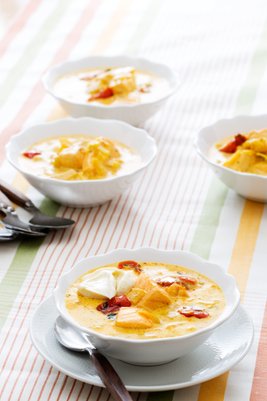 Saffransdoftande fisksoppa med aioli