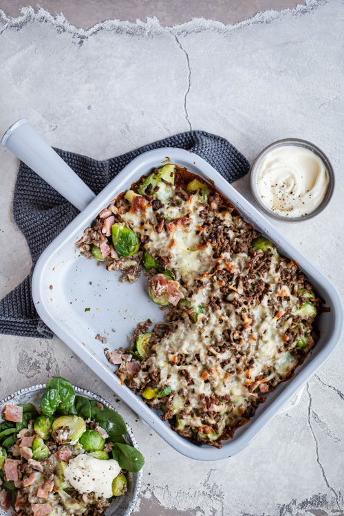 Köttfärslåda med brysselkål
