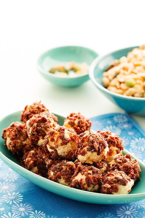 Cheddarbollar med baconsmul