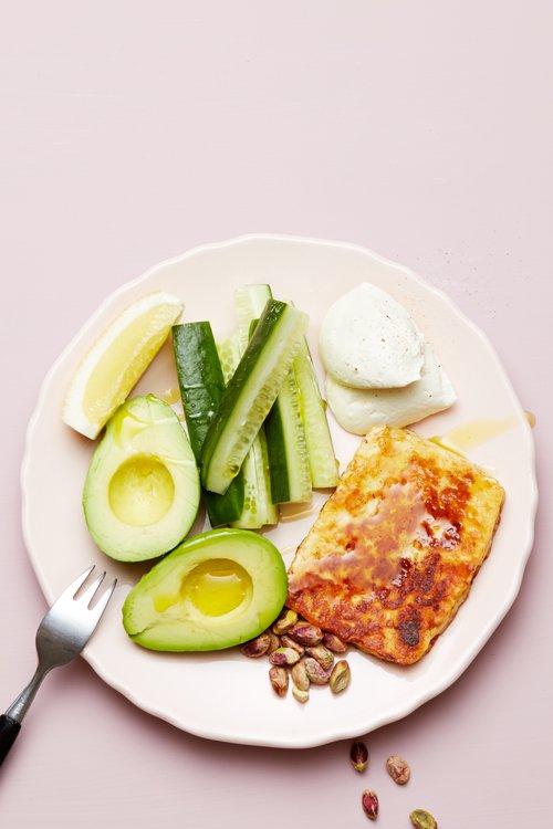 Stekt halloumi med avokado