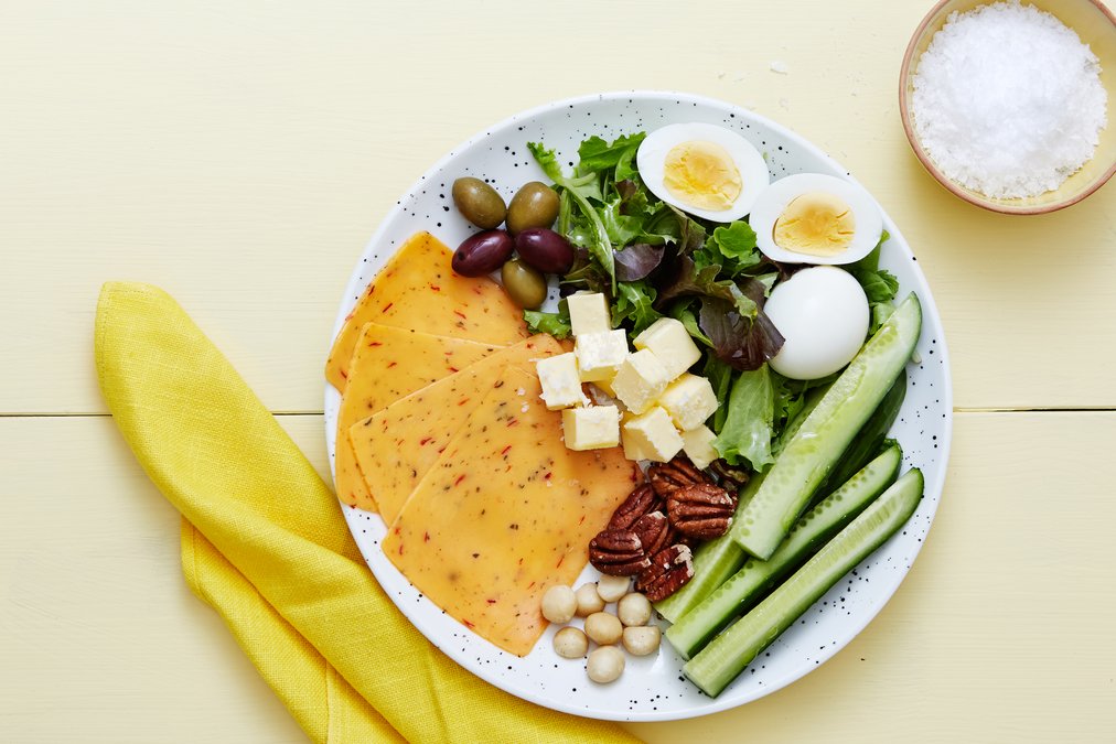 Plocktallrik med cheddar och nötter