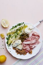 Plocktallrik med skinka och ädelost