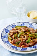 Smörstekt strimlad fläskkarré med paprika