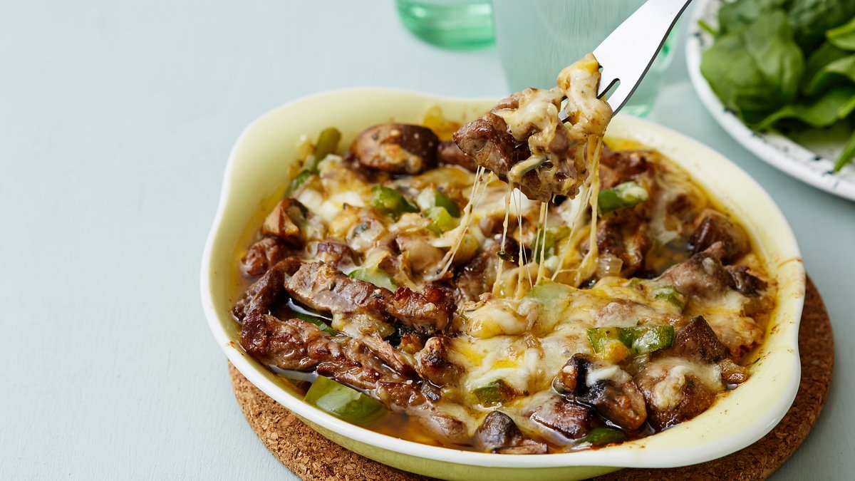 Biffgratäng med vitlök och champinjoner