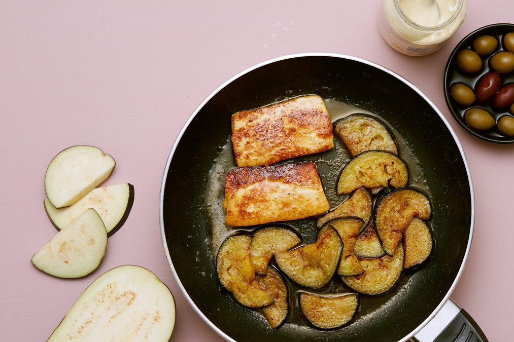 Stekt halloumi med aubergine