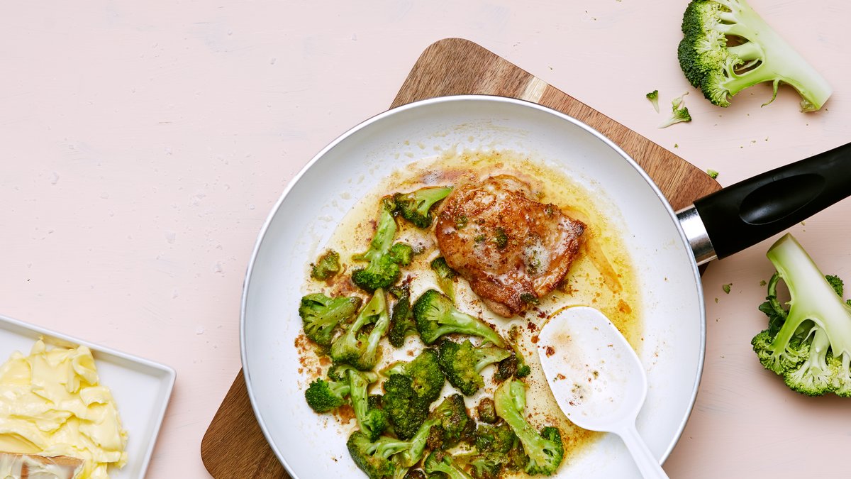 Kyckling med smörstekt broccoli