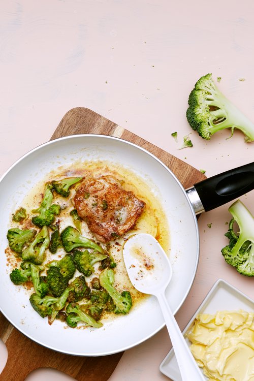 Kyckling med smörstekt broccoli