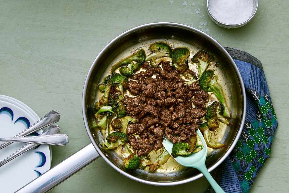 Nötfärs med smörstekt broccoli