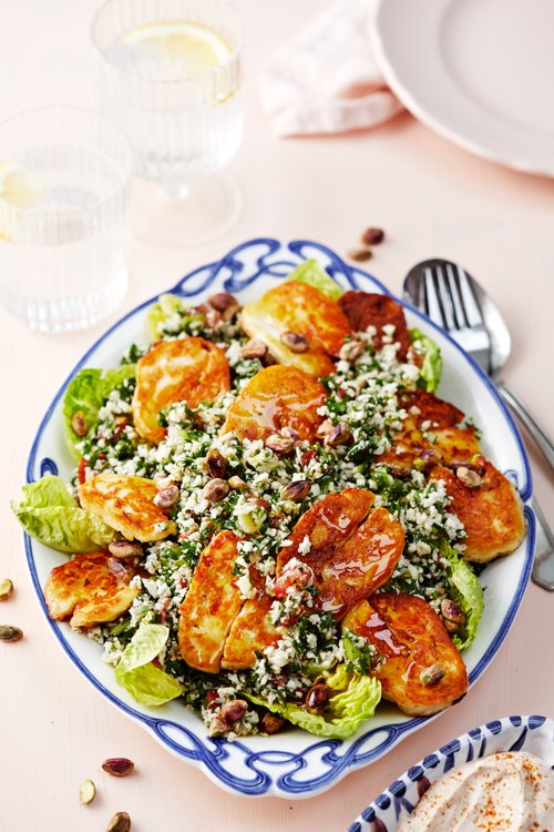 Blomkålstabbouleh med halloumi