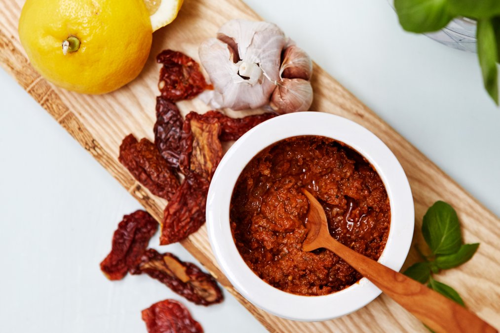 Röd tomatpesto