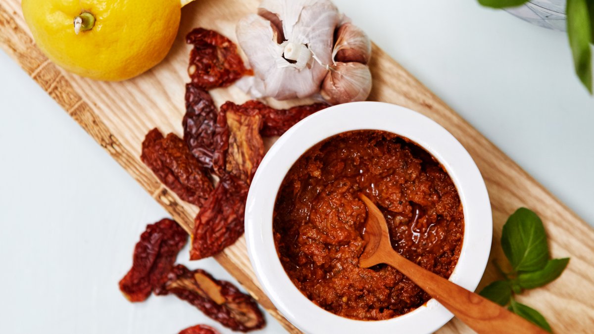 Röd tomatpesto