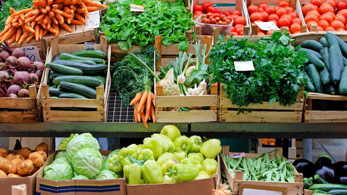 LCHF på två sätt: 1) enkelt och billigt 2) processat och dyrt