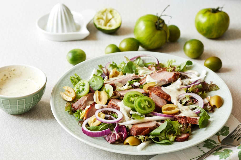 Kalkonsallad med krämig tomatdressing