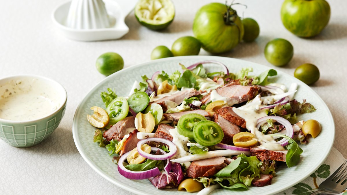 Kalkonsallad med krämig tomatdressing