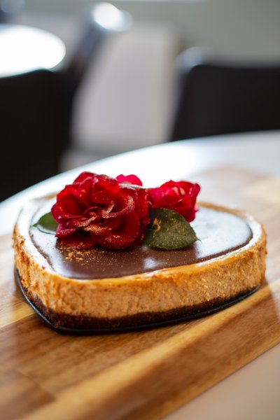 Cheesecake med jordnötssmör och chokladbotten<br />
(Efterrätt)