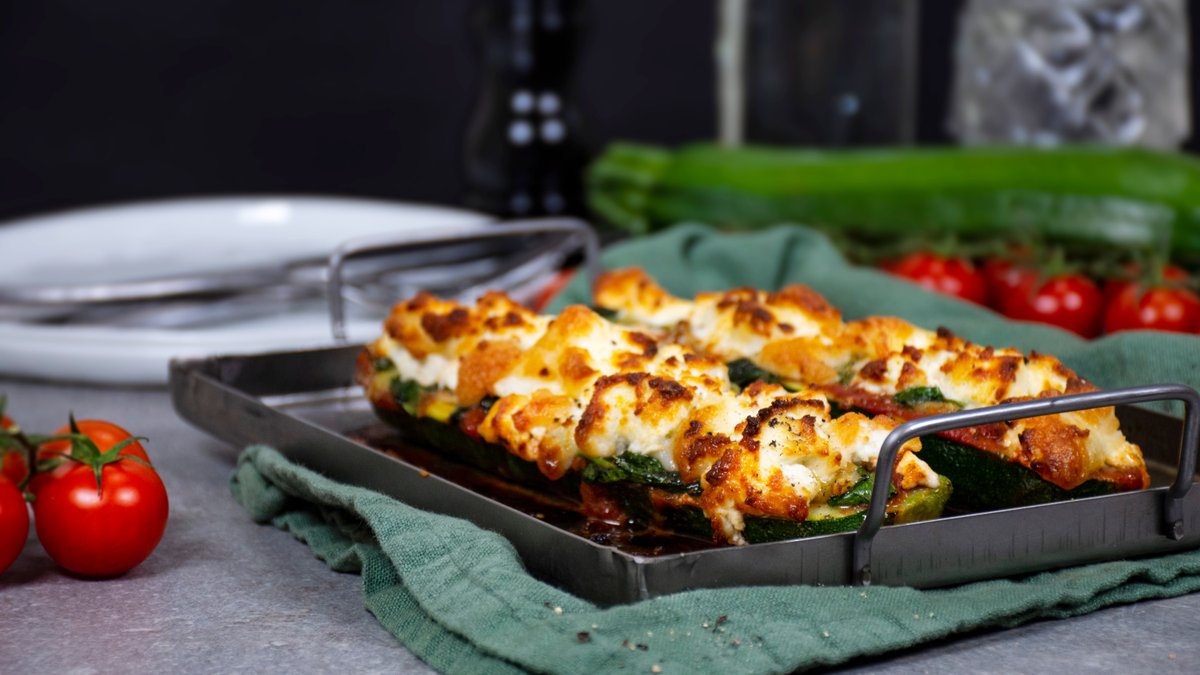 Fylld zucchini med getost och spenat