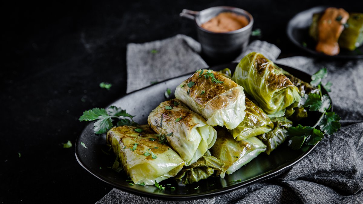 Dumplings med kyckling och jordnötsdipp