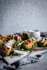 Veganska kebabwraps med vitlökssås