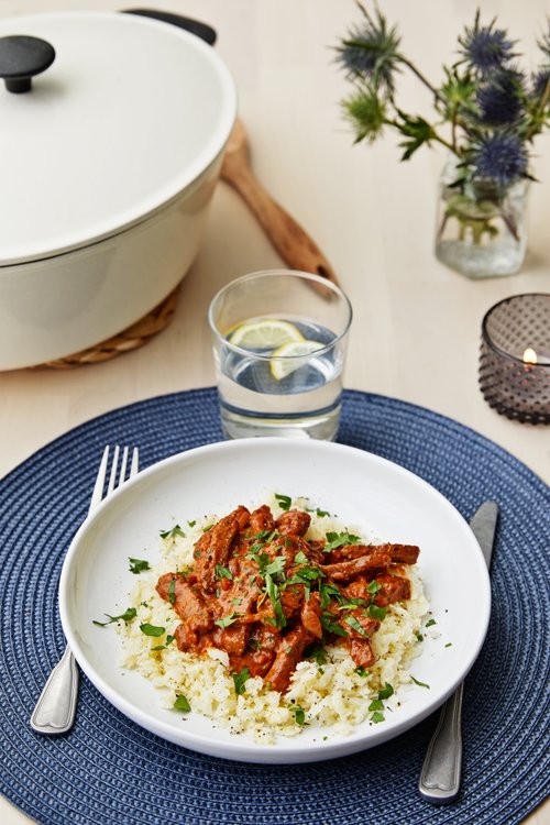 Biffstroganoff med blomkålsris