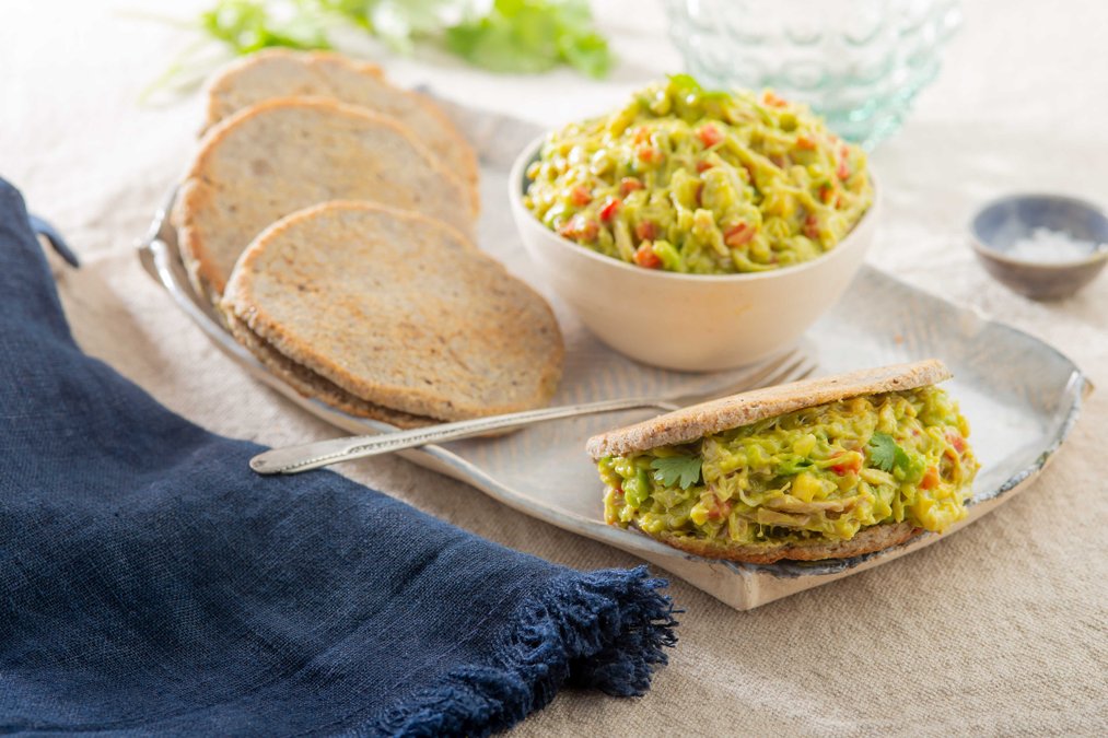 LCHF-arepas med kyckling och avokado