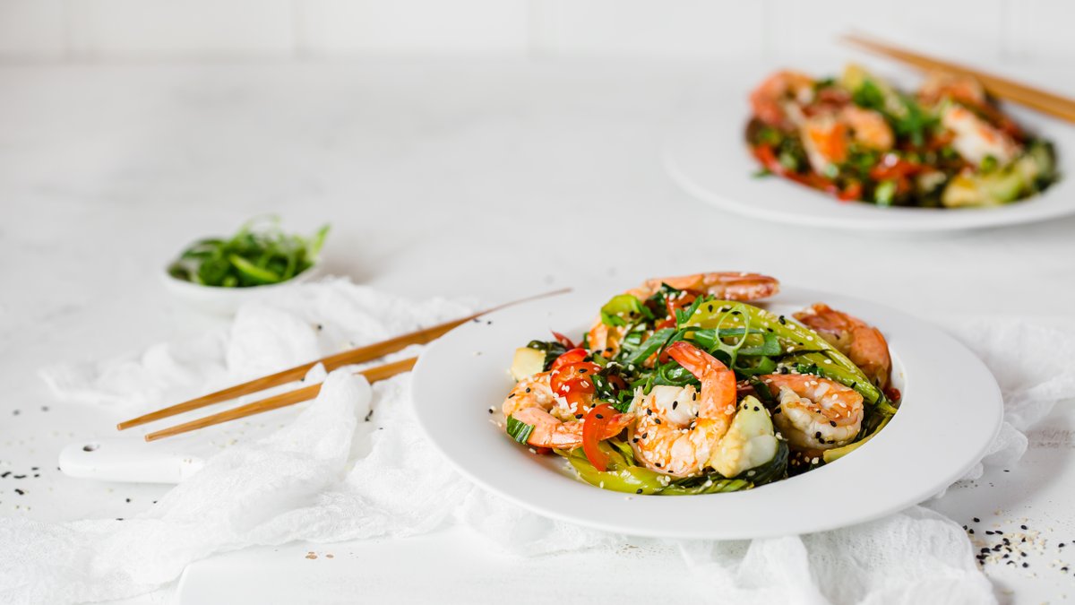 Asiatiska räkor med vitlök och sesamfrön