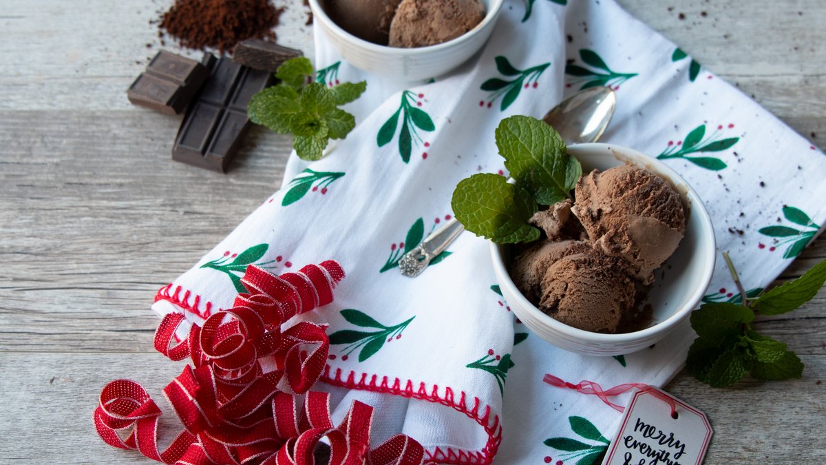 Sockerfri glass med smak av kaffe och pepparmint