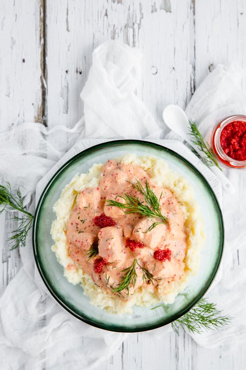 Krämig laxgryta med smak av hummer och dill