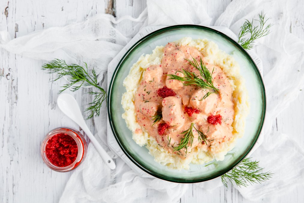 Krämig laxgryta med smak av hummer och dill